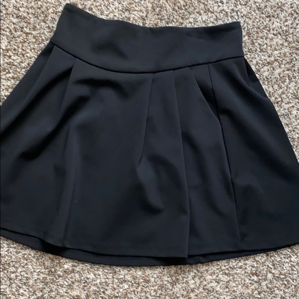 Black skirt